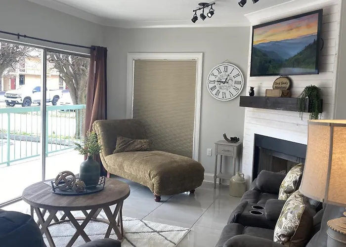 River Place Condos #111 3Bd